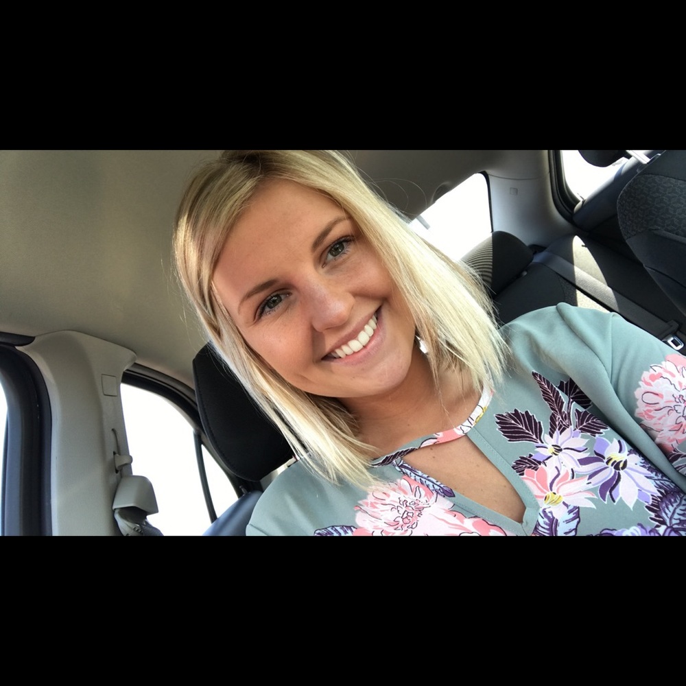 Meet your Posher, Abby